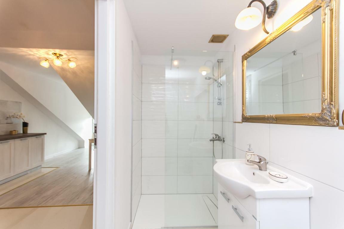 Sloneczne Apartamenty 斯维诺乌伊希切 外观 照片